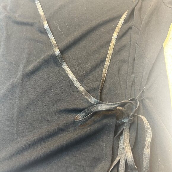 Max Studio Black Stretchy Wrap Top With Tie Closure Womens Size M - Picture 6 of 6